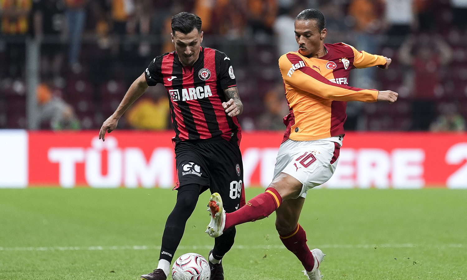 Maçın ardından açıkladı: "En az 3-4 transfer..." | Spor yazarları Galatasaray için ne dedi?