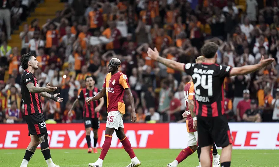 Galatasaray, Süper Lig'deki son 4 maçta 1 kez kazanabildi - 3 Galatasaray, Süper Lig'deki son 4 maçta 1 kez kazanabildi - 3