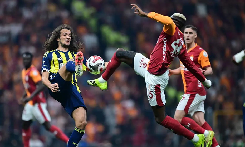 Derbide penaltı tartışması! Galatasaray'dan yoğun itiraz, Yasin Kol 'Devam' dedi - 3