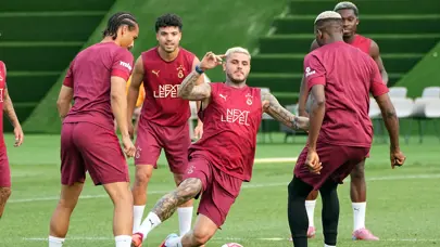 Victor Osimhen ilk antrenmanına çıktı