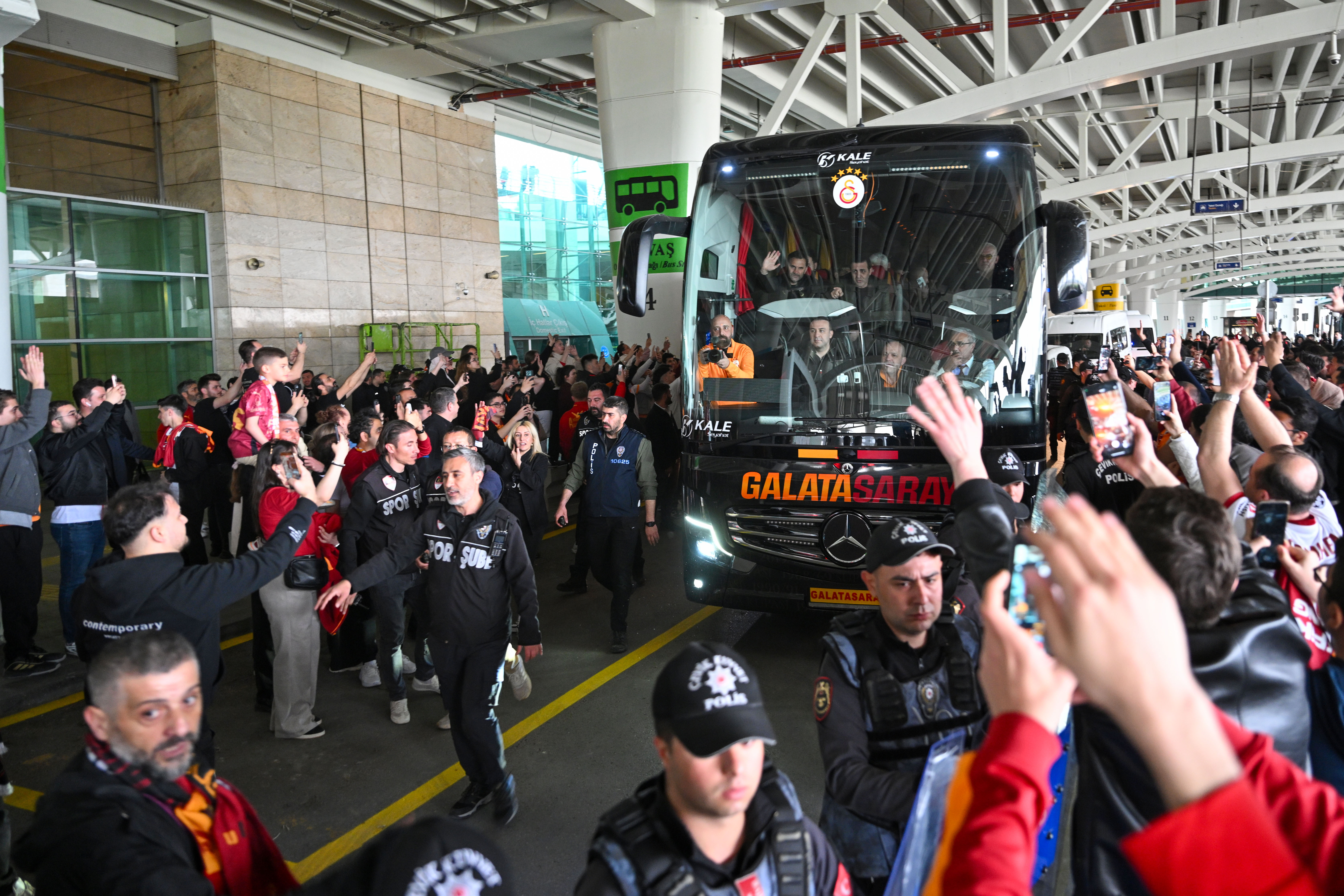 Galatasaray'a Ankara'da coşkulu karşılama
