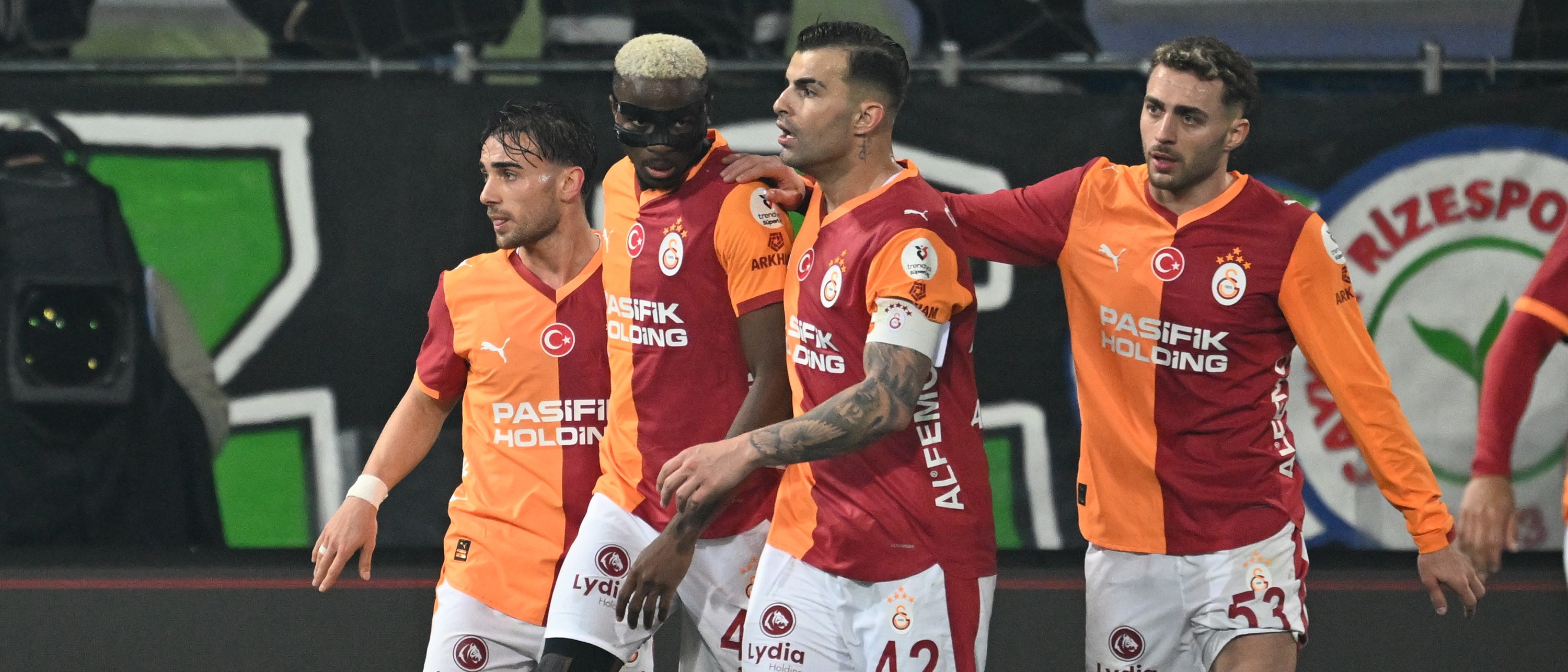 G.Saray'a Göztepe Öncesi Çifte Darbe: Osimhen Yok, Abdülkerim Yok! 'Şimdi Yandık!' Modu Açıldı!