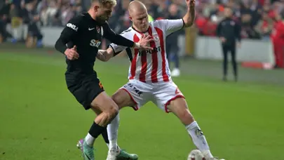 Galatasaray ve Samsunspor'un lig maçlarına erteleme Galatasaray ve Samsunspor'un lig maçlarına erteleme