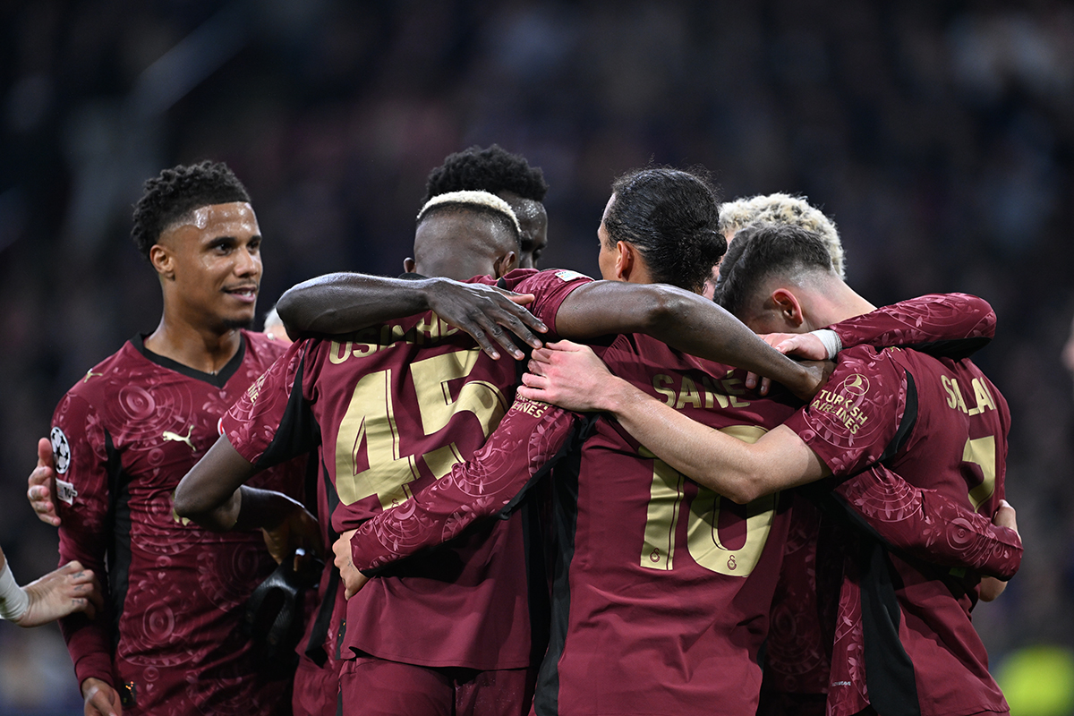 Galatasaray forma sırt sponsorluğu için anlaşmayı duyurdu
