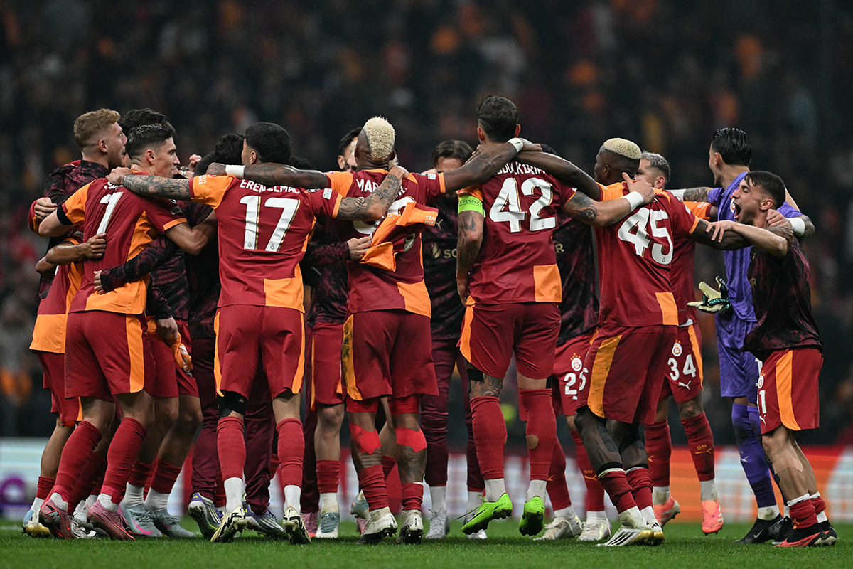 Vay Anam Babam! Galatasaray, Liverpool'u Devirdi, Millet Puan Cetveline Saldırdı: Biz Ne Ara Böyle Olduk Allah Aşkına?