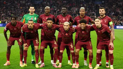 Daha 9 maça çıkmışken Galatasaray'da rekor ayrılık kapıda: Türk futbol tarihi böyle bonservis görmedi Daha 9 maça çıkmışken Galatasaray'da rekor ayrılık kapıda: Türk futbol tarihi böyle bonservis görmedi