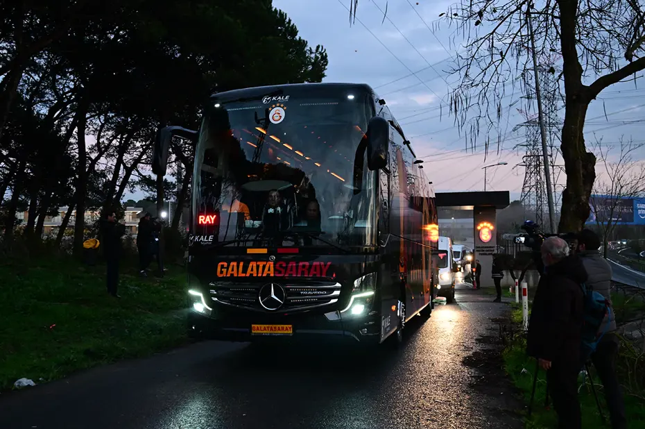 Fenerbahçe-Galatasaray derbisi öncesi dakika dakika gelişmeler: Peş peşe paylaşımlar geldi - 5