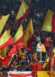Tribünlerden Dursun Özbek'e tepkiTribünlerden Dursun Özbek'e tepki