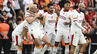 Kaan Ayhan'ın maç biter bitmez Barış Alper'e dedikleri gündem oldu: Tüm konuşma kelimesi kelimesine yayına yansıdı