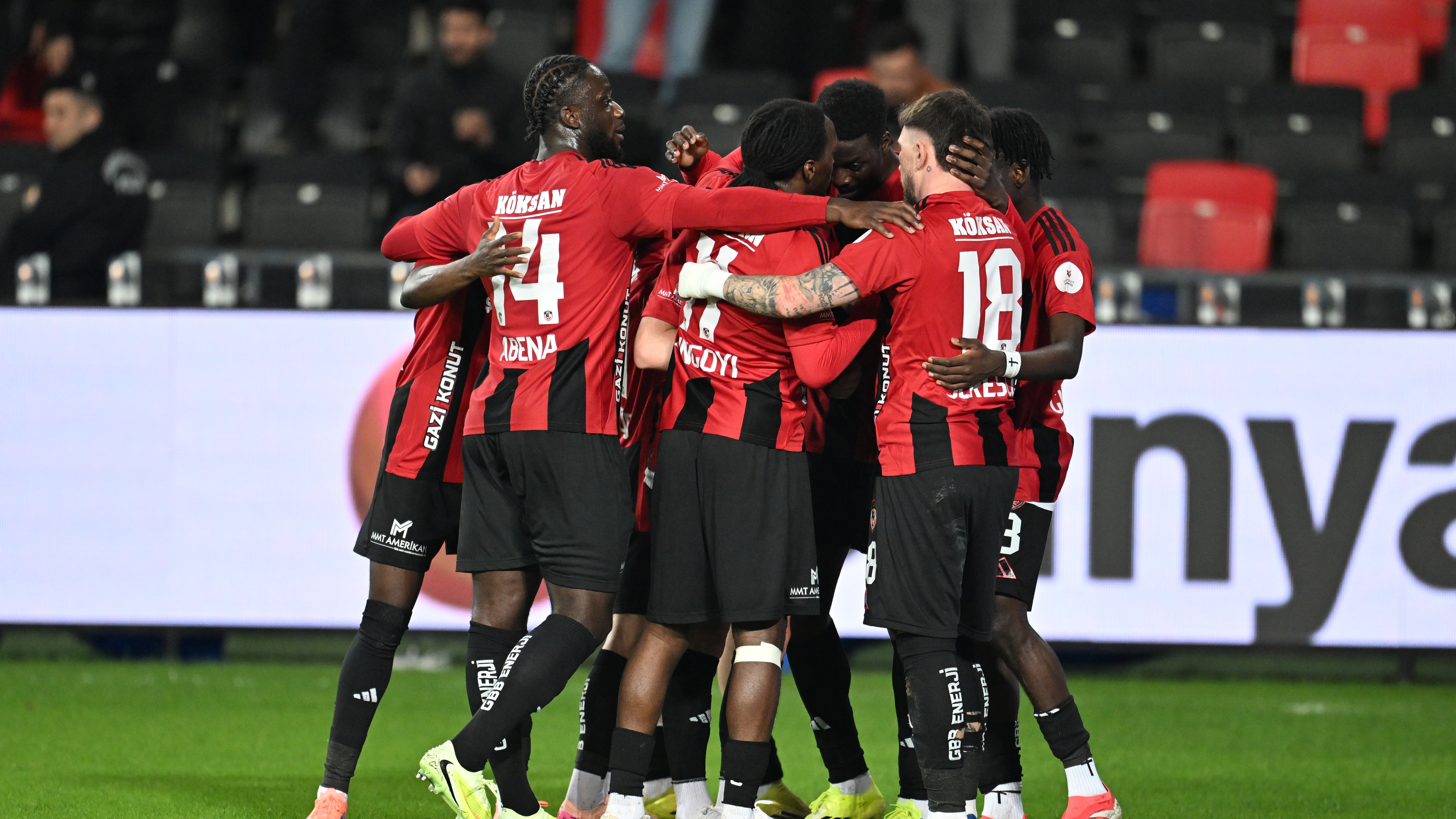 Gaziantep FK, sahasında 3 golle kazandı