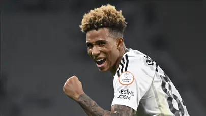 Gedson Fernandes için Spartak Moskova'yı çıldırtan Beşiktaş iddiası: Resmi açıklama geldi Gedson Fernandes için Spartak Moskova'yı çıldırtan Beşiktaş iddiası: Resmi açıklama geldi