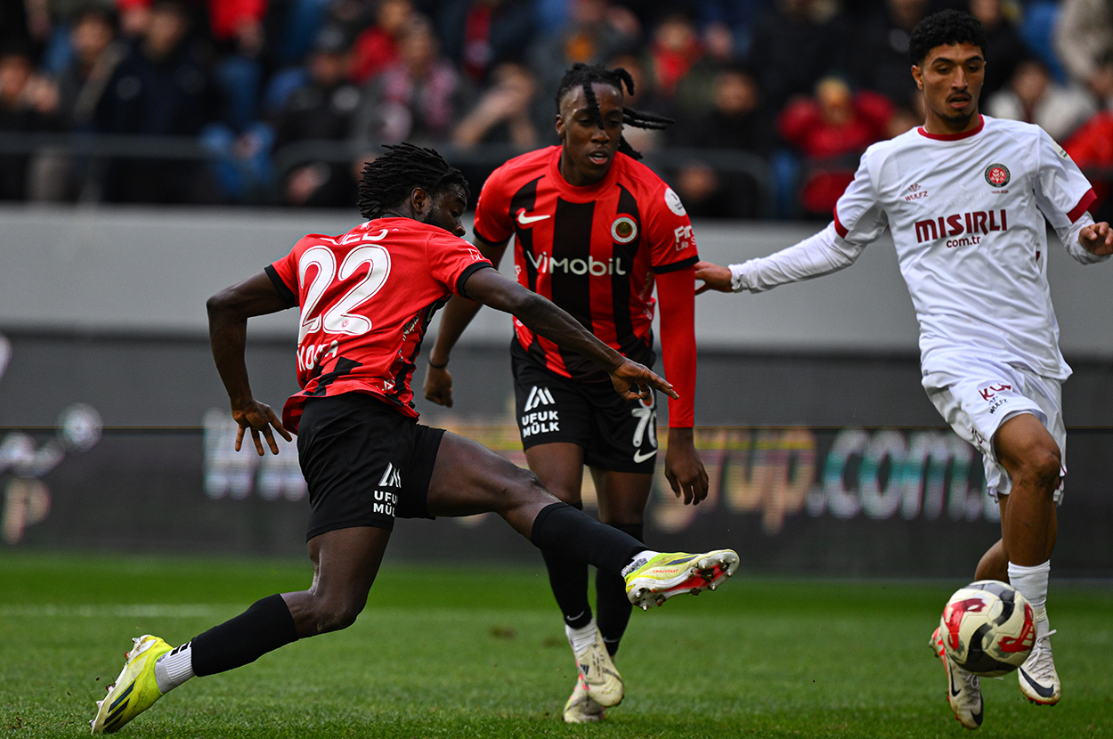 Gençlerbirliği, Karagümrük karşısında 3 puanı 3 golle aldı