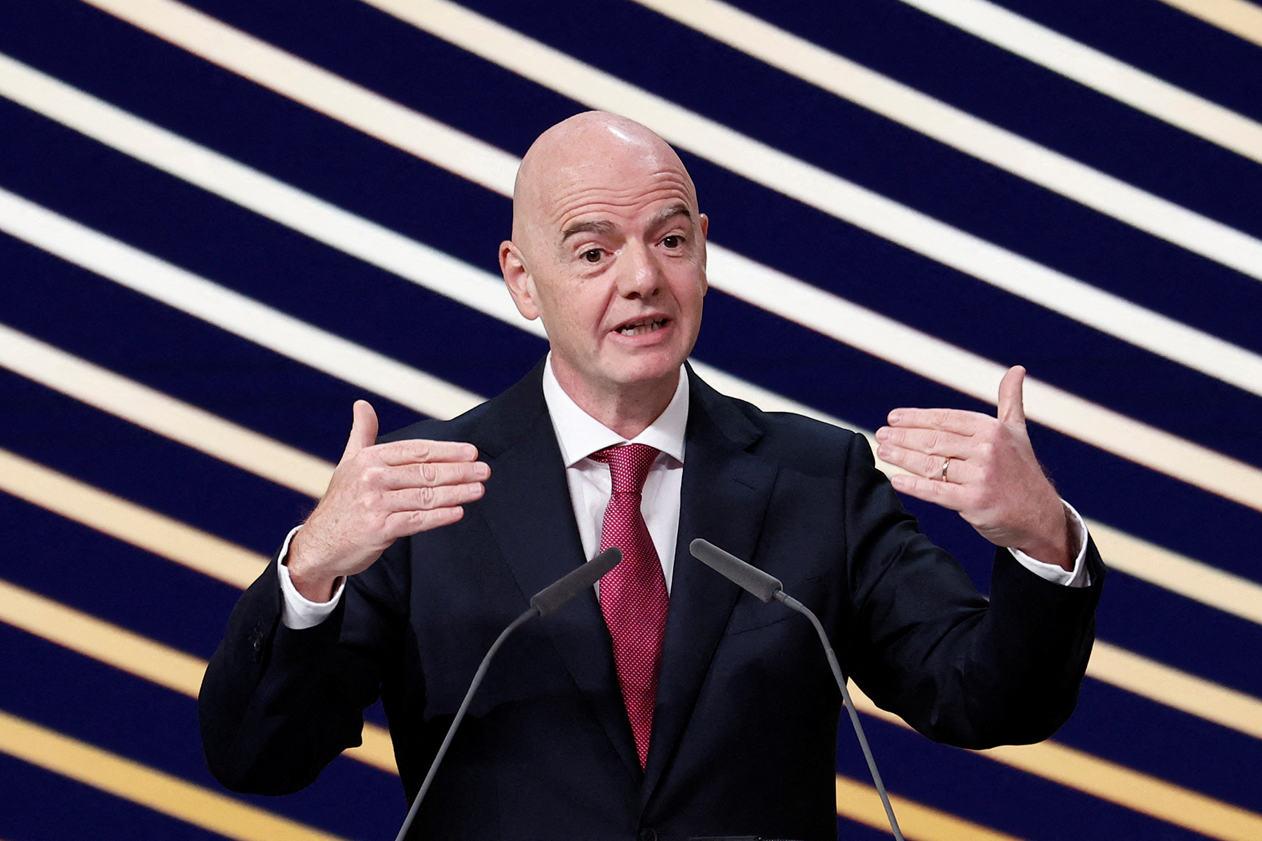 FIFA Başkanı Infantino geri adım attı: