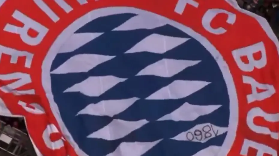 Bayern'in şampiyonluk kutlamasında skandal! Truva operasyonunu Manuel Neuer fark etti - 4