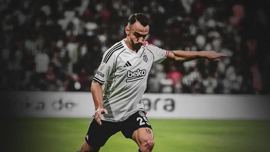 Beşiktaş bir ayrılığı daha resmen duyurdu: Süper Lig ekibine transfer oldu - 3