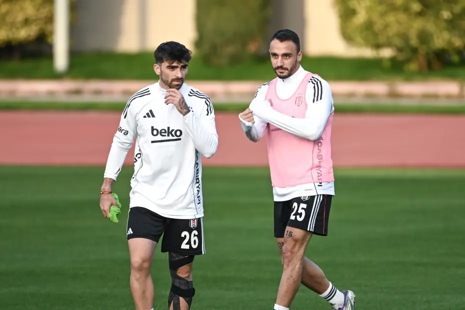 Beşiktaş bir ayrılığı daha resmen duyurdu: Süper Lig ekibine transfer oldu - 3