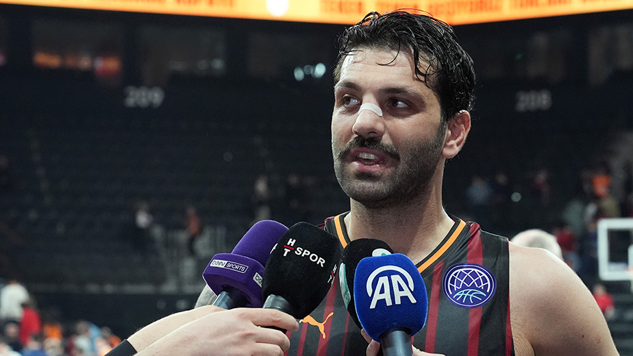 Galatasaray'da flaş ayrılık açıklandı