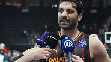 Galatasaray'da flaş ayrılık açıklandı