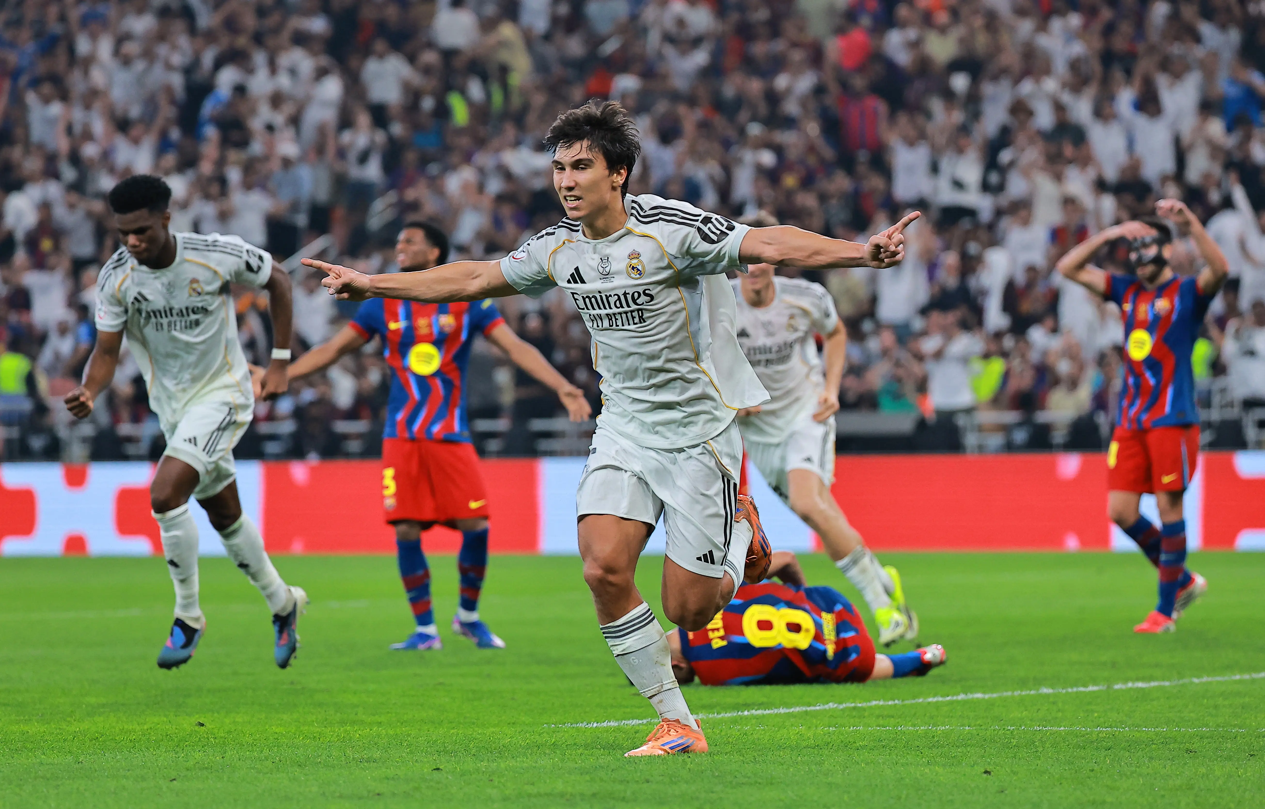 Fenerbahçe'nin yeni golcüsü Real Madrid'den