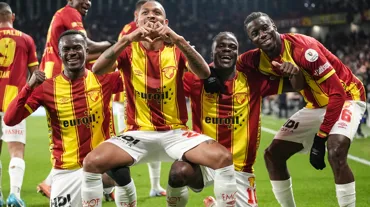 Göztepe zirveden kopmuyor: 3 puan 3 golle geldi