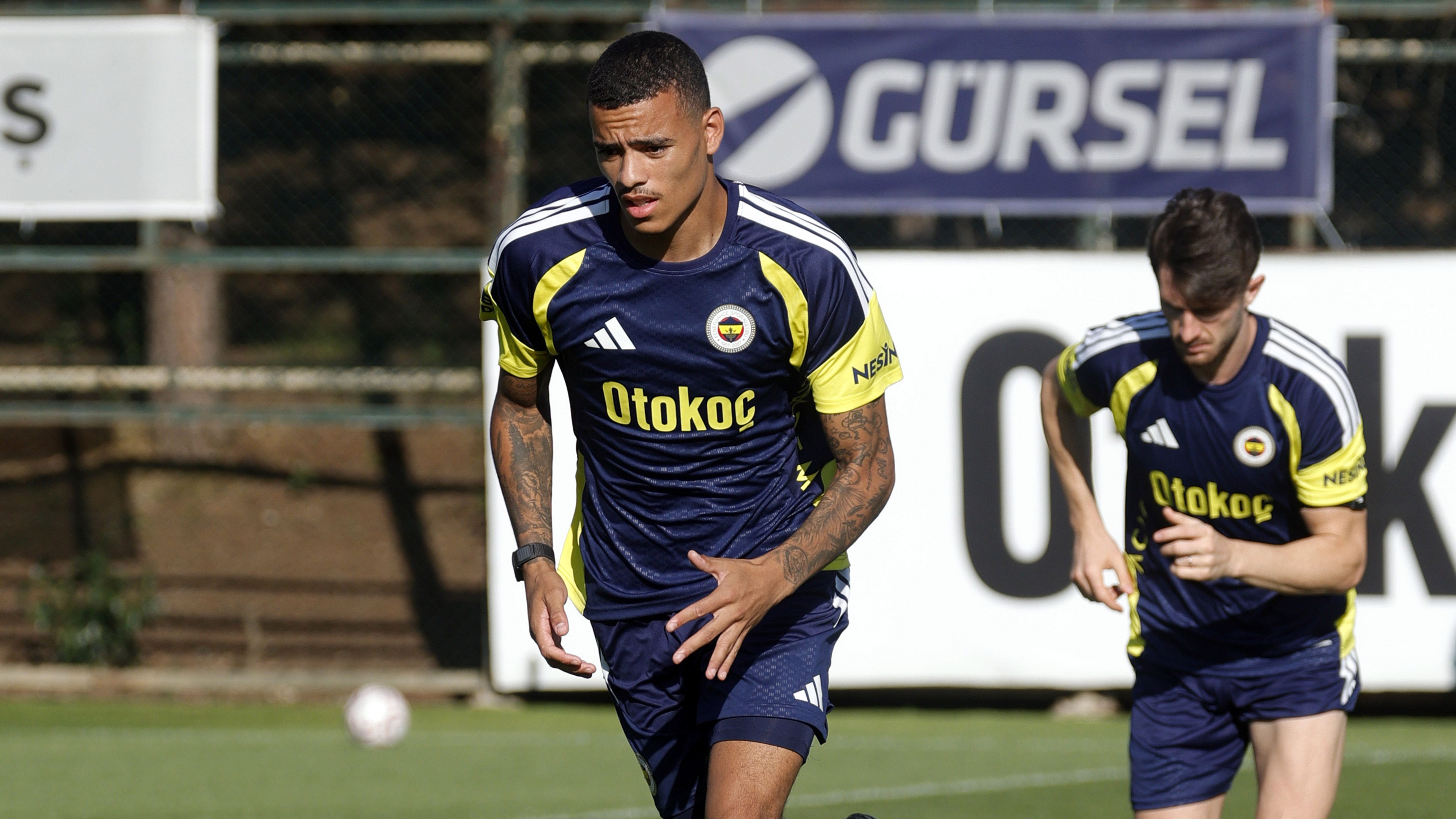 Fenerbahçe'nin UEFA listesi güncellendi: Kadroda iki değişiklik