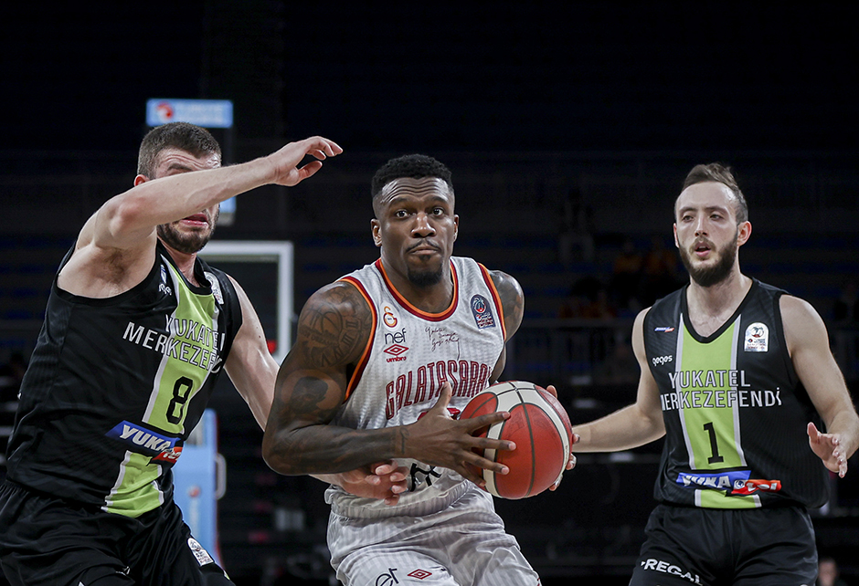 Galatasaray Nef evinde mağlup oldu