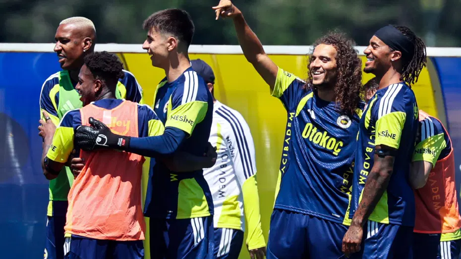 Fenerbahçe'de sakatlık şoku! Antrenmanı yarıda bıraktı - 2