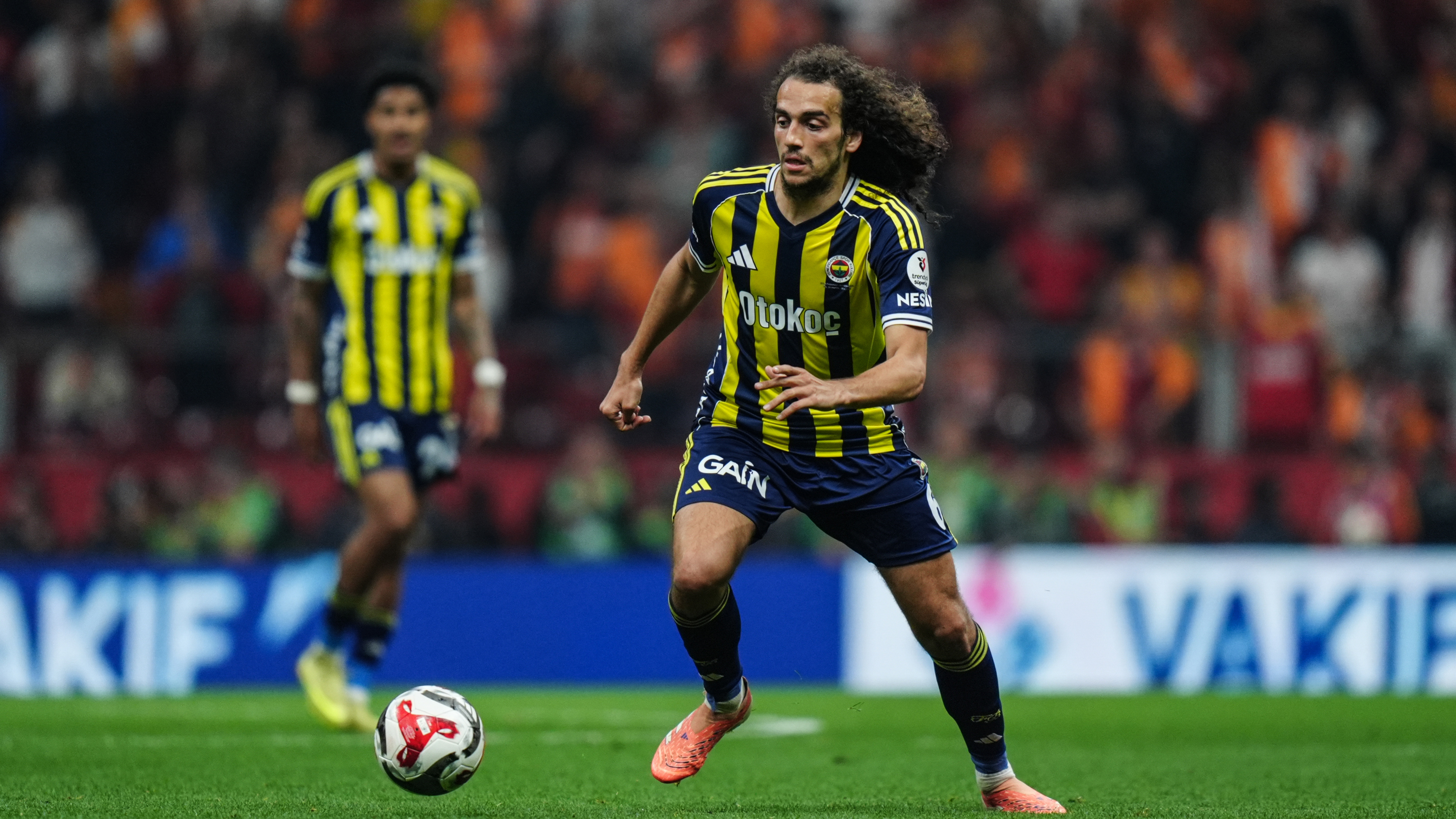 Guendouzi'den Fenerbahçe taraftarına mesaj