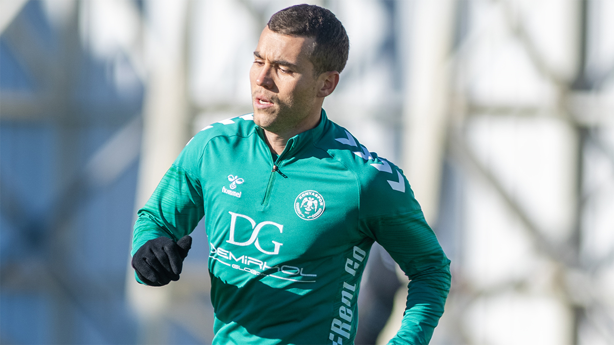 Süper Lig ekibinde şok! Kaptanlık elinden alınıp kadro dışı bırakıldı