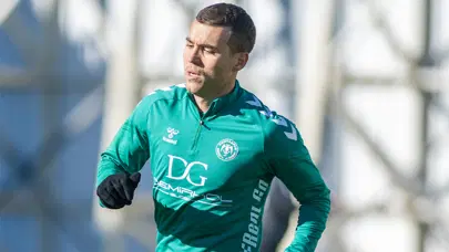 Süper Lig ekibinde şok! Kaptanlık elinden alınıp kadro dışı bırakıldı