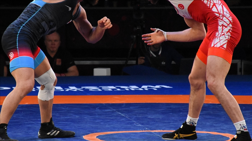 Milli güreşçiler sezonu Rusya'da açıyor