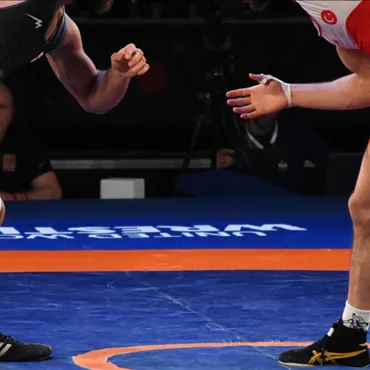 Milli güreşçiler sezonu Rusya'da açıyor