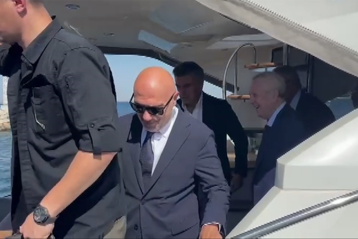 Aziz Yıldırım ve Hakan Bilal Kutlualp, tarihi toplantıya birlikte geldi