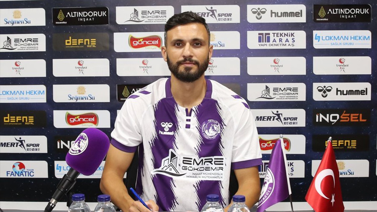 Bandırmaspor'a veda eden Hakan Bilgiç, yeni takımına imzayı attı