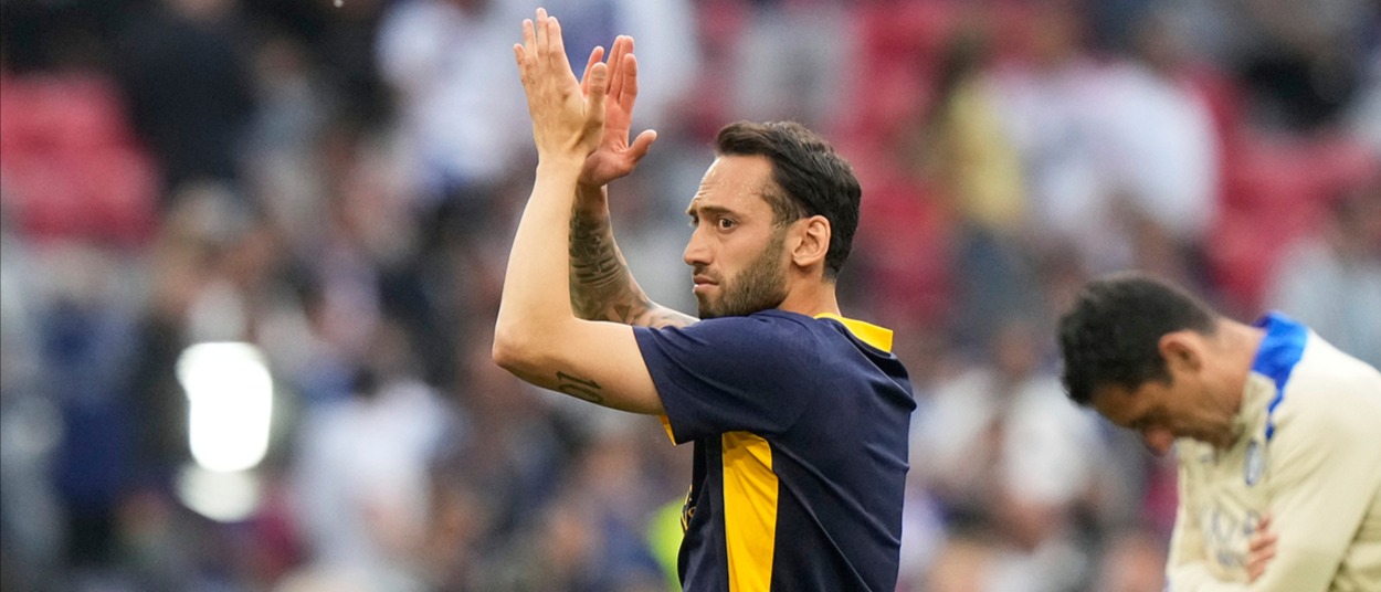 Hakan Çalhanoğlu geri döndü: Inter'den karar çıktı