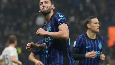 Hakan Çalhanoğlu golleriyle zirvede: Inter'de ayın futbolcusu oldu