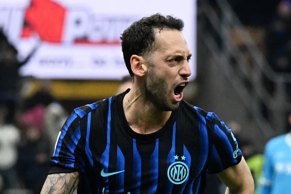 Galatasaray'la anılan Hakan Çalhanoğlu'nun menajerinden transfer açıklaması