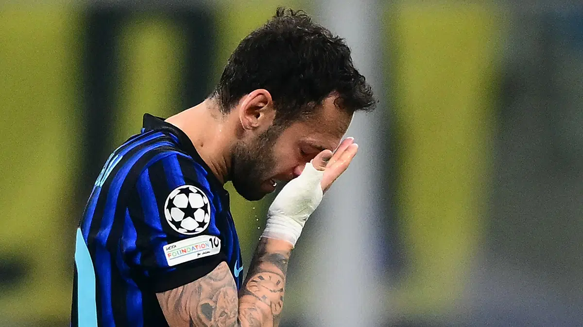 Hakan Çalhanoğlu şoku! Inter hastaneden gelen test sonuçlarını duyurdu