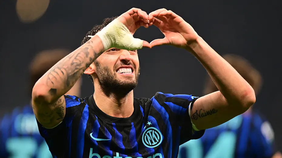 Meğer asıl bomba Hakan Çalhanoğlu'ymuş: Galatasaray yönetimine müjdeyi verdi - 2 Meğer asıl bomba Hakan Çalhanoğlu'ymuş: Galatasaray yönetimine müjdeyi verdi - 2