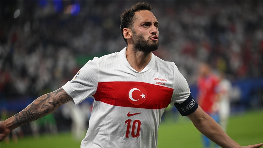 Ve Hakan Çalhanoğlu'ndan milli maç biter bitmez Fenerbahçe s