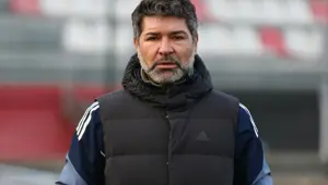1. Lig'de bir ayrılık daha: Hakan Kutlu'nun sözleşmesi feshedildi 1. Lig'de bir ayrılık daha: Hakan Kutlu'nun sözleşmesi feshedildi