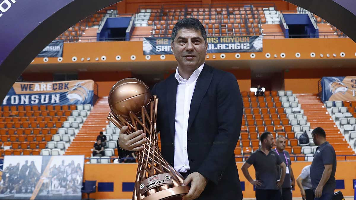 Hakan Safi'nin teknik direktör adayı sonunda ortaya çıktı! Tam 7 lig şampiyonluğu var