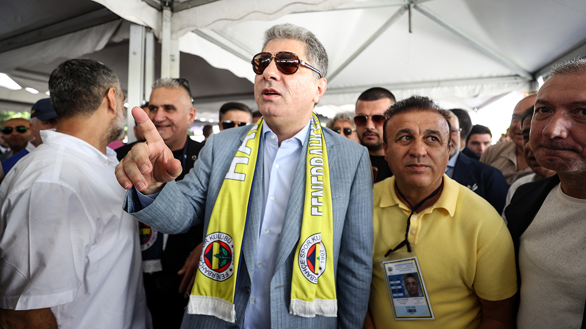 SON DAKİKA | Hakan Safi: Aziz Yıldırım'ı tebrik ediyorum