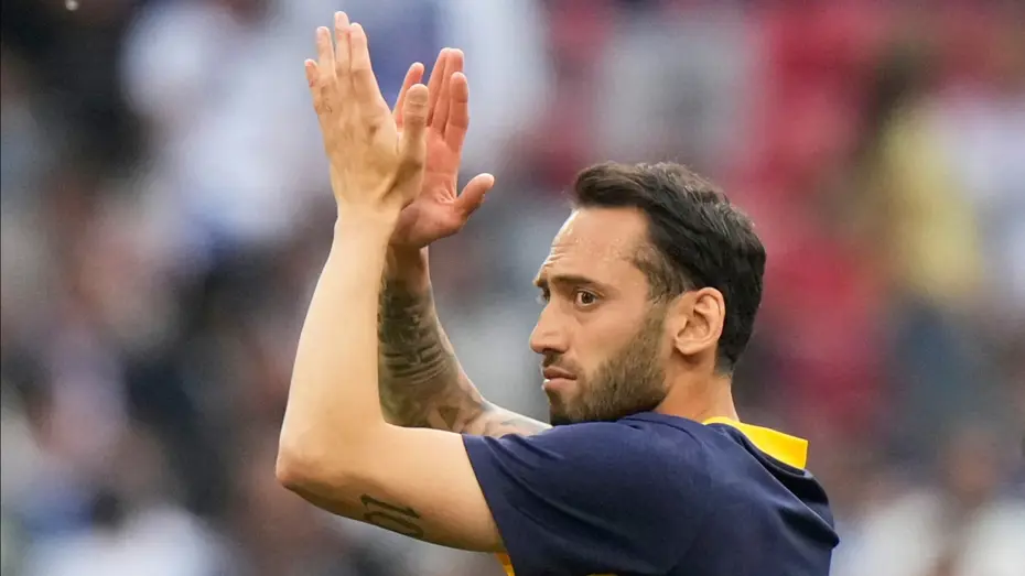 Hakan Çalhanoğlu'ndan yemekte Okan Buruk'a bomba mesaj: Rakam bile belli oldu - 3