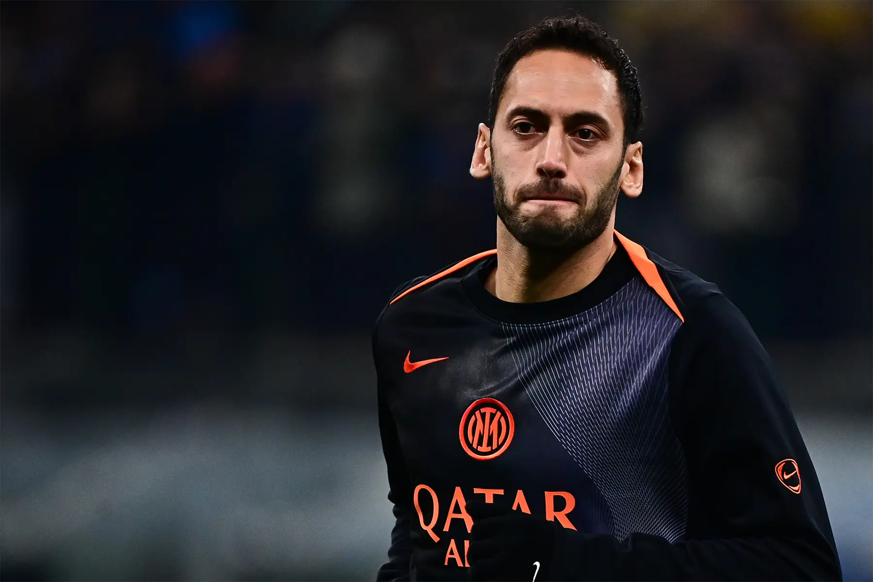 Hakan Çalhanoğlu dev maça devam edemedi: Inter'e ilk yarıda 2 kötü haber