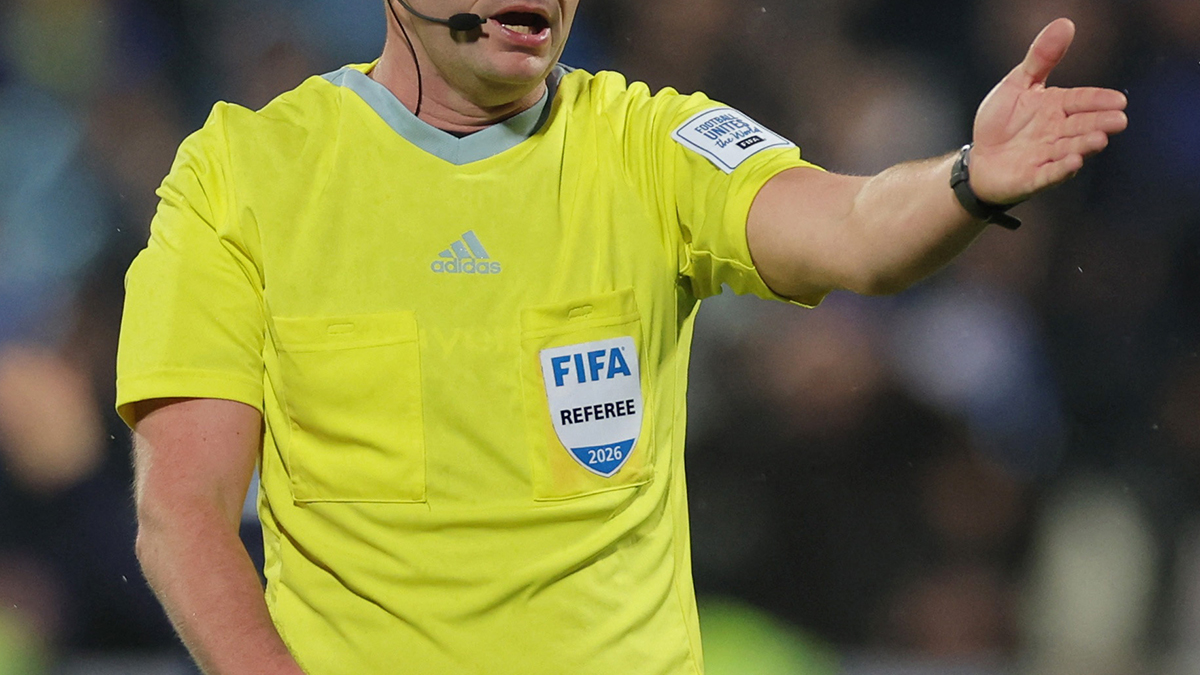 Derbiyi yabancı hakem mi yönetecek?