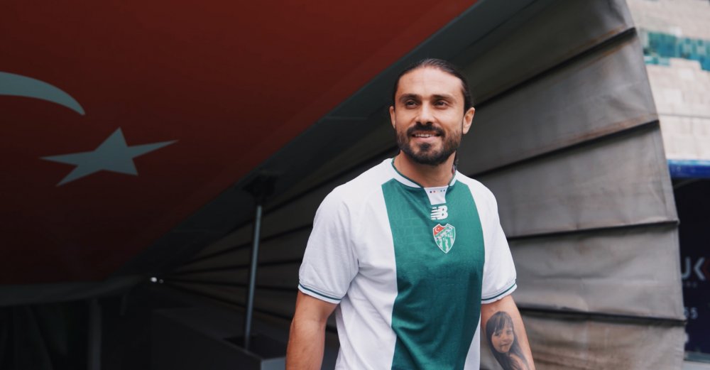 Bursaspor'dan 'Şaka Mı Yapıyorsunuz?' Dedirten Transfer: Süper Lig'den Golcüyü Kaptılar!