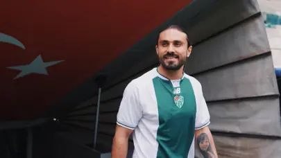 Bursaspor transfer dönemine hızlı girdi: Süper Lig golcüsüne imzayı attırdı