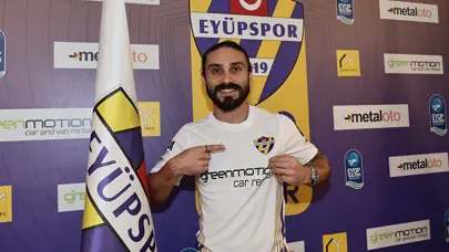 Halil Akbunar, Türkiye'ye geri döndü