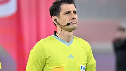 Halil Umut Meler'den Dünya Kupası Elemeleri'nde geceye damga vuran 2 karar Halil Umut Meler'den Dünya Kupası Elemeleri'nde geceye damga vuran 2 karar